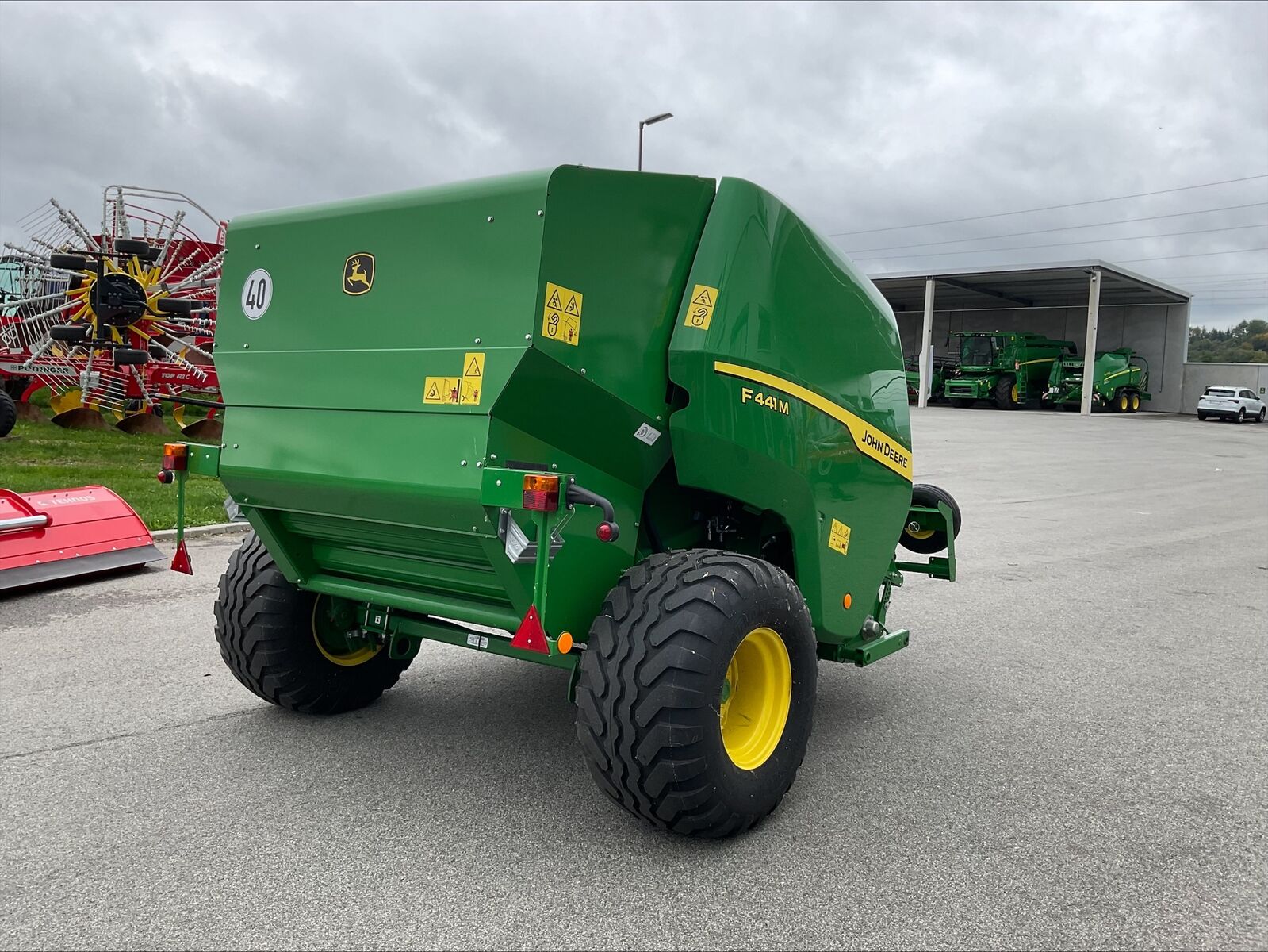 John Deere F 441 M Rundballenpresse 3