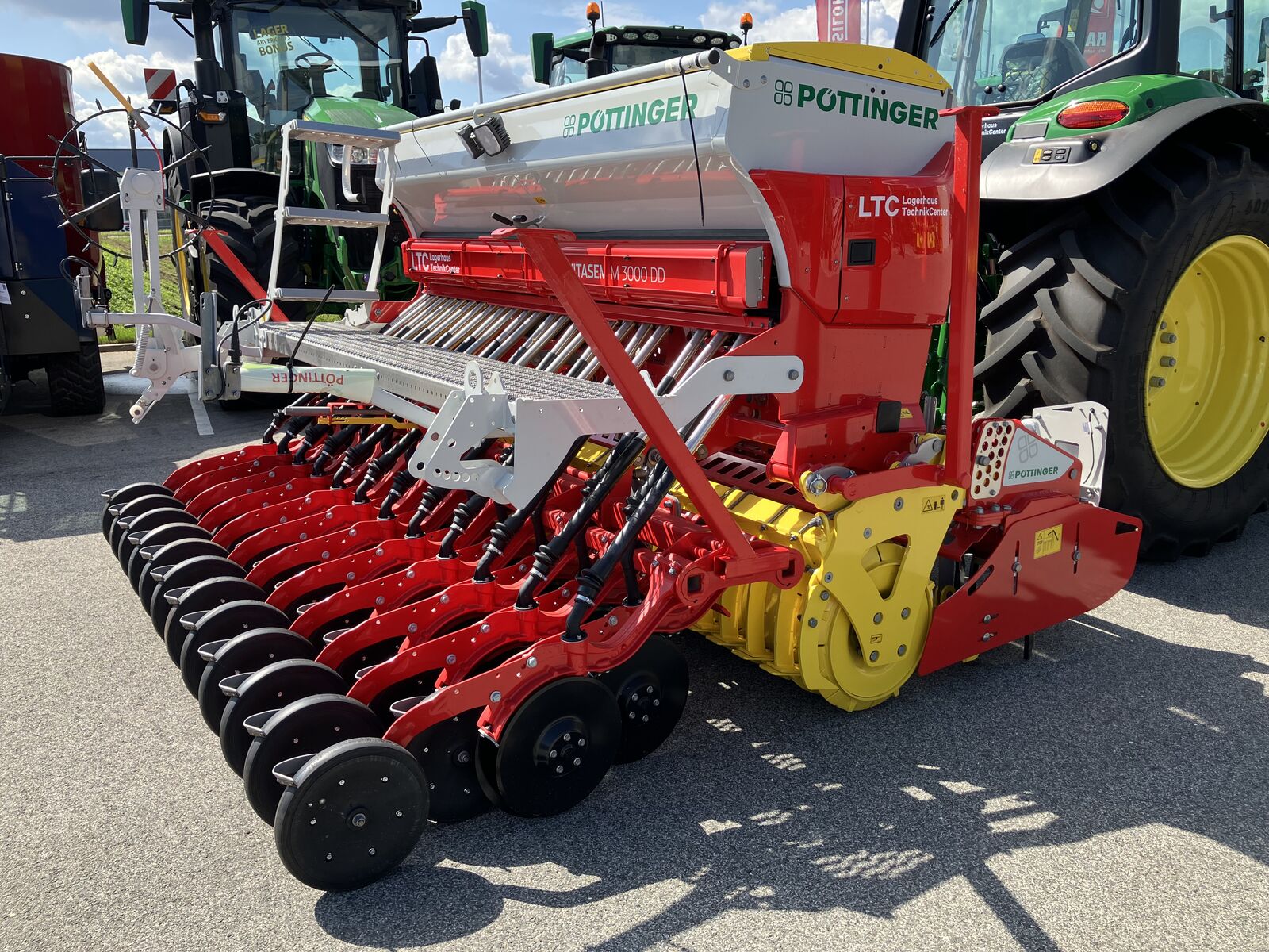 Pöttinger LION 3040 + VITASEM M 3000 ADD 3