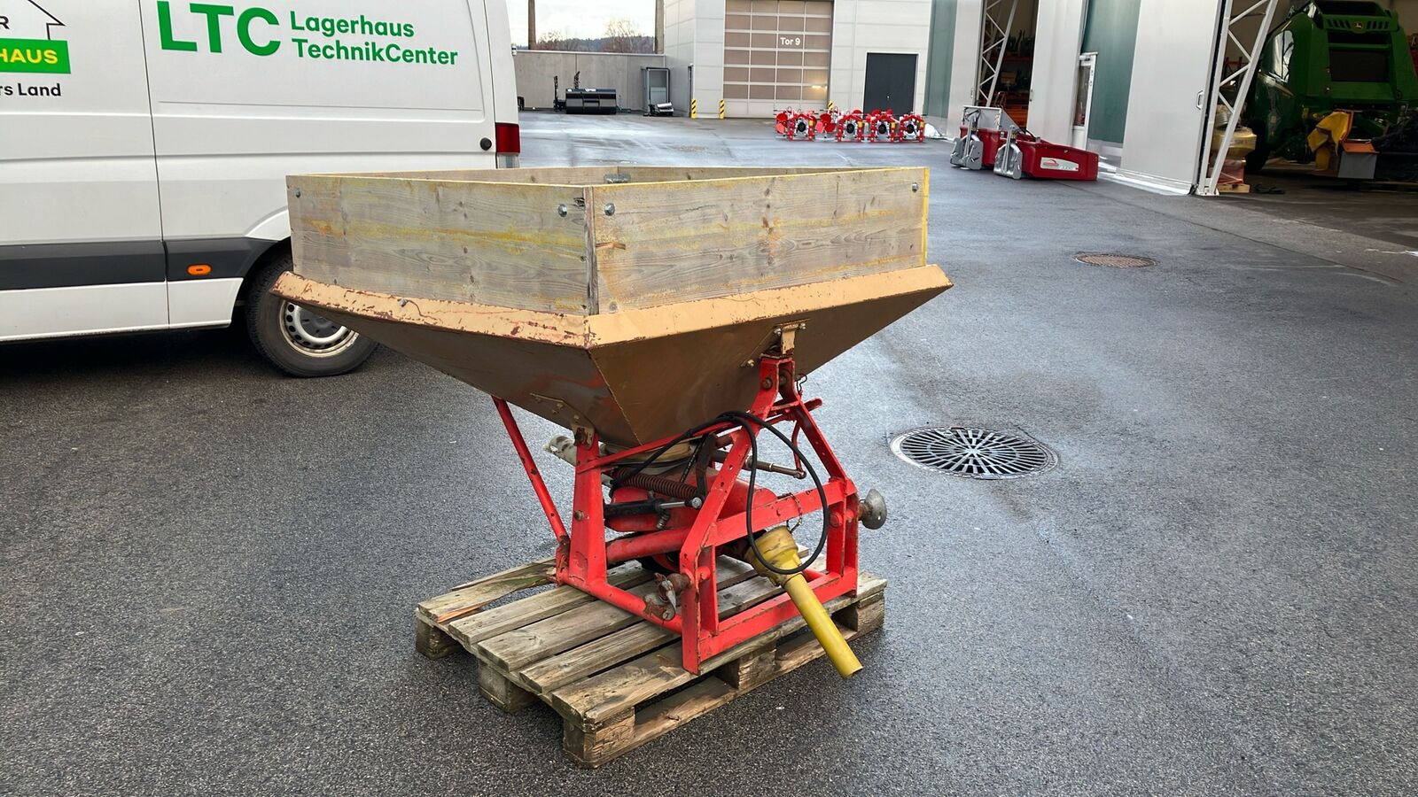 Vicon 500 L Pendelstreuer 2