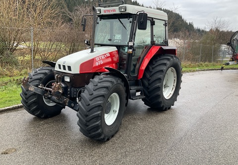 Steyr 975 