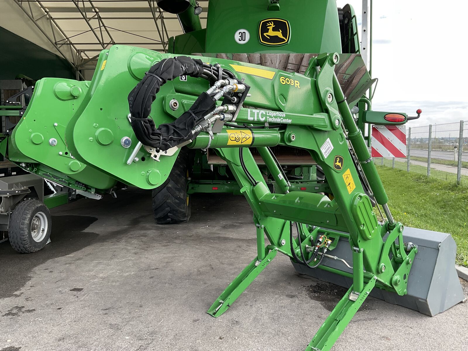John Deere 603R Frontlader 3
