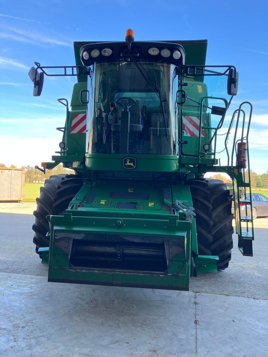 John Deere T560HM 3