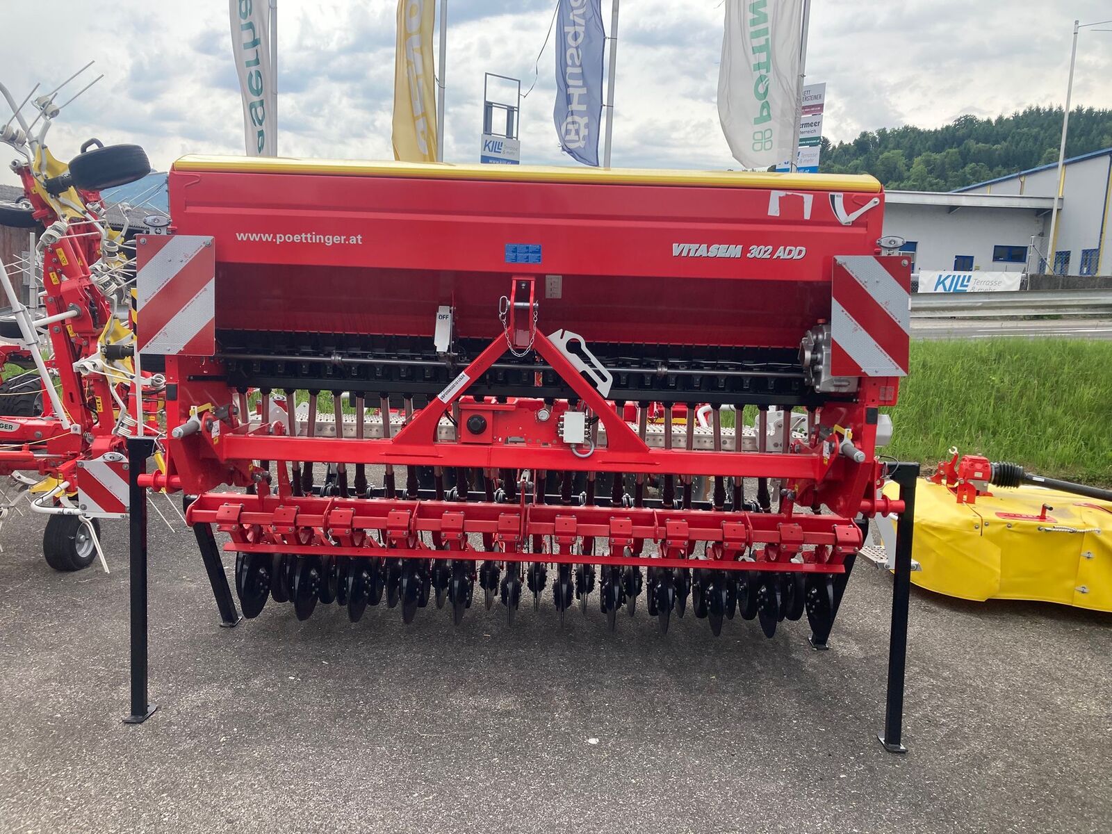 Pöttinger Vitasem 302 ADD 3