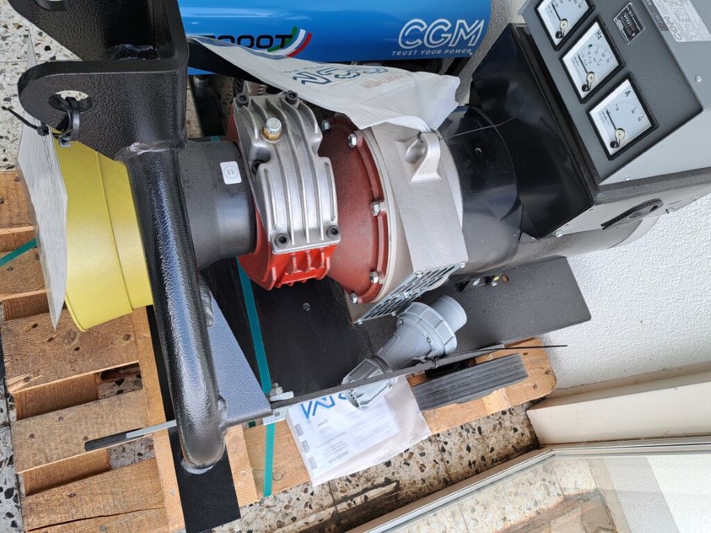 Hartner 30 TRL-IP-HZ Zapfwellengenerator 2