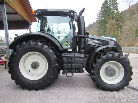 Valtra 374