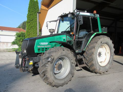 <strong>Valtra 6300</strong><br />