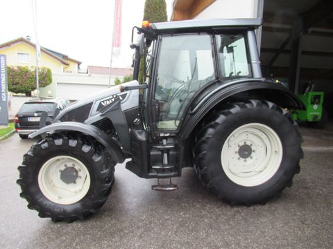 <strong>Valtra N 93 HiTech5</strong><br />