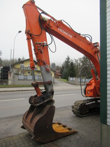 Hitachi ZAXIS 135 US
