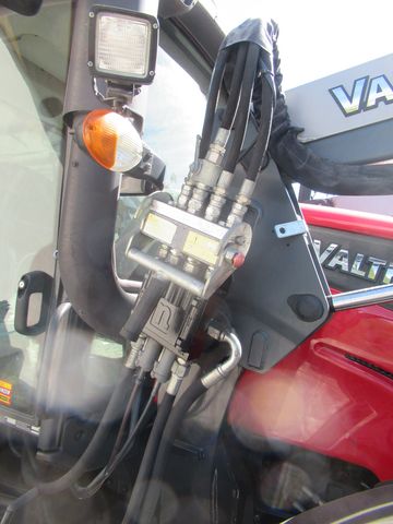 Valtra N 141