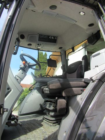 Valtra T 214D