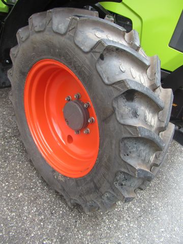 Claas Arion 410