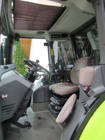 Claas Arion 410