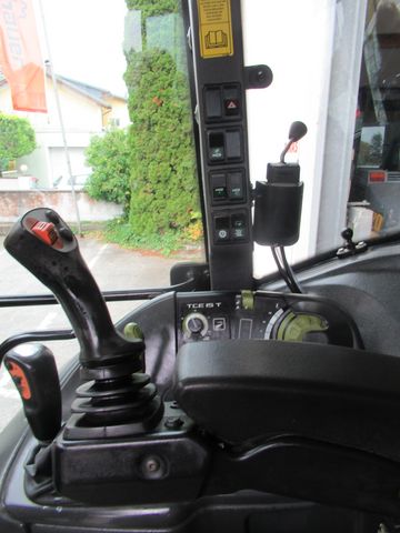 Claas Arion 410