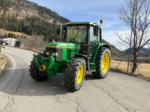 John Deere 6400