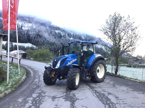 <strong>New Holland T 5.100</strong><br />