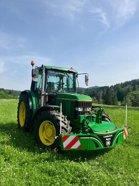 John Deere 6400