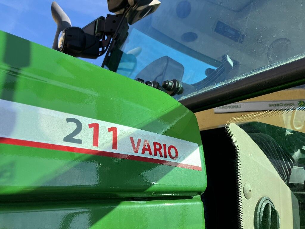 Fendt 211 Vario 3