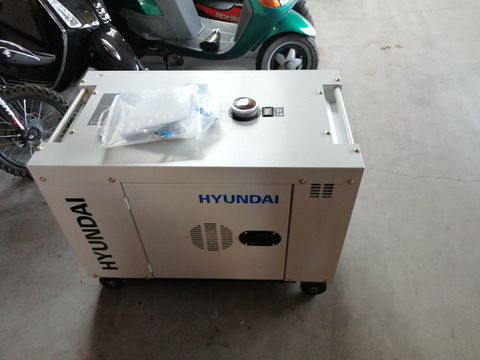 Sonstige Hyundai XA 1025 Diesel Generator 7,5 kV
