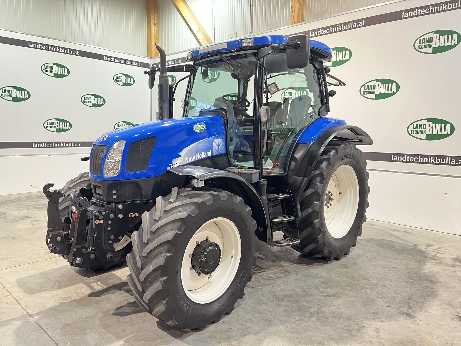 New Holland TS 115 1