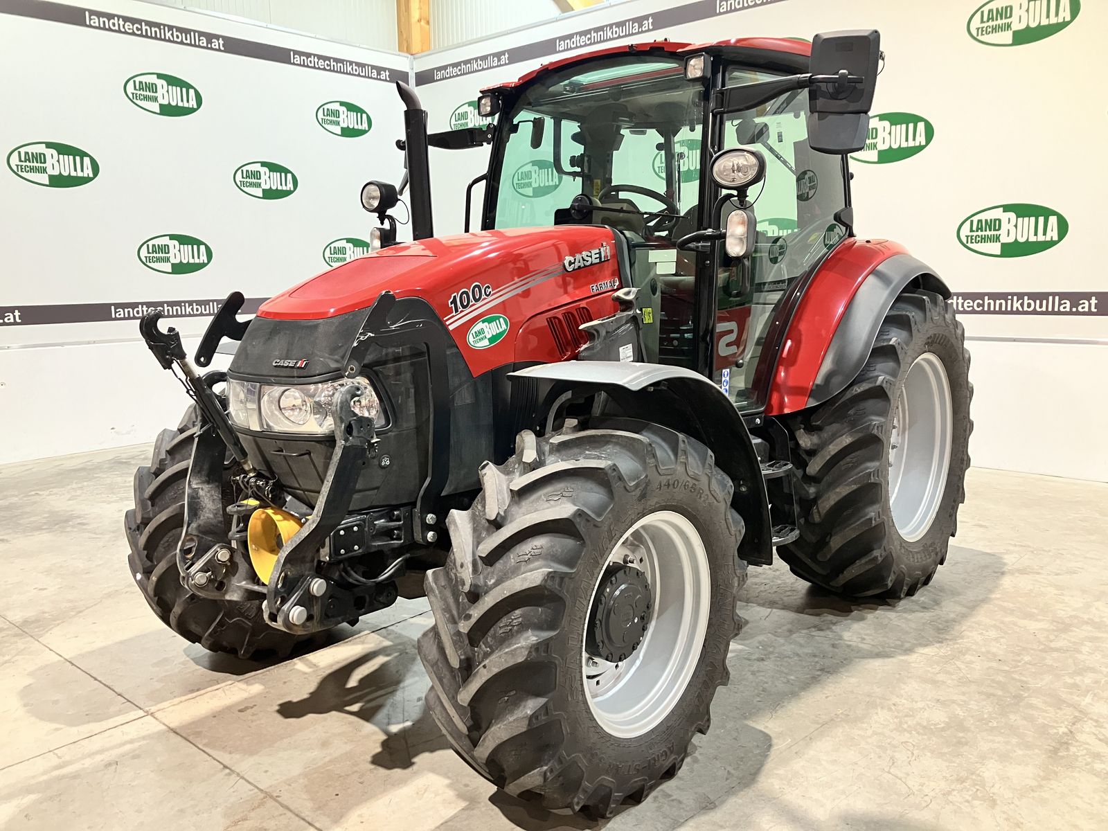 Case IH Farmall 100 C 1