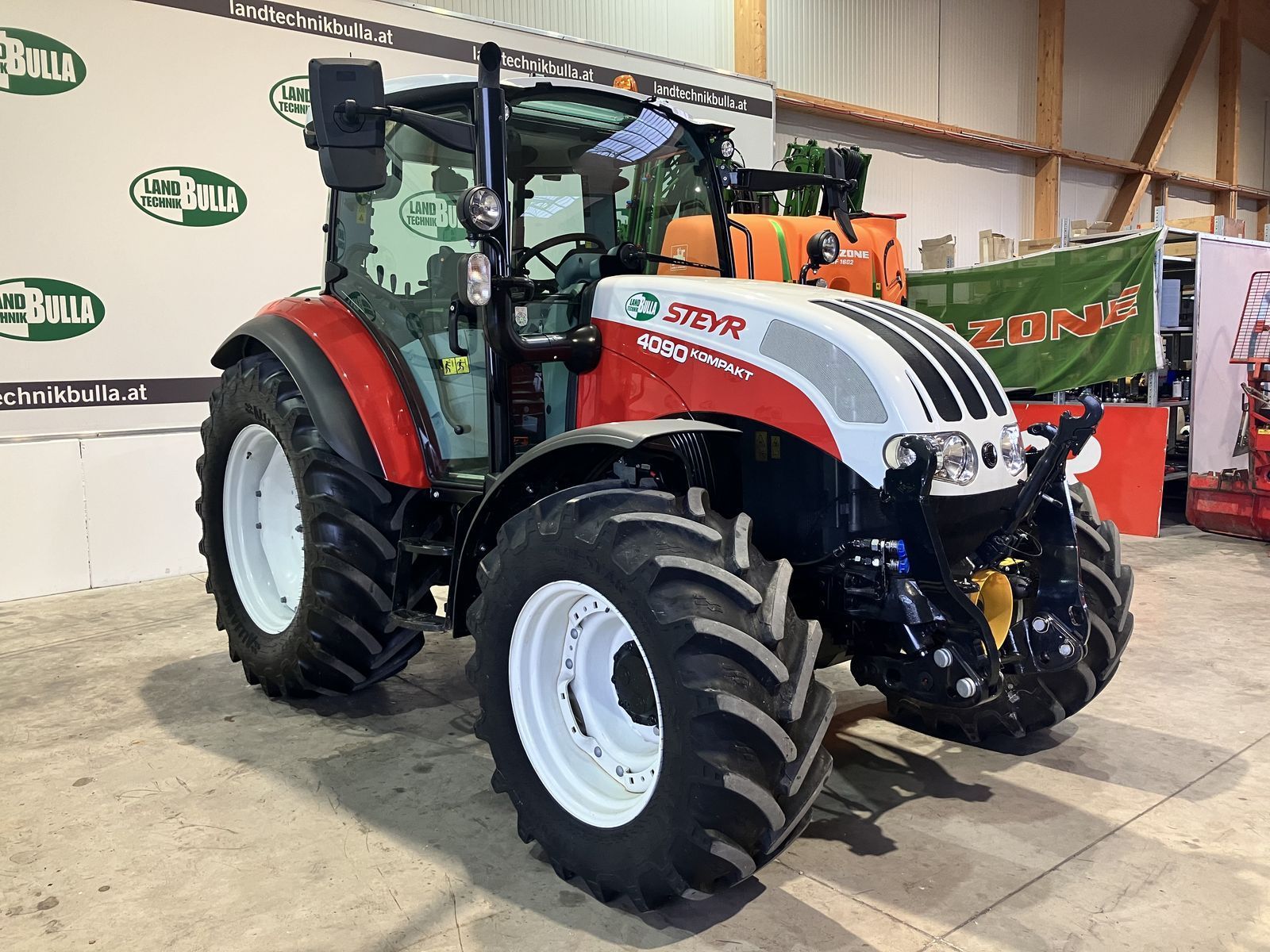 Steyr 4090 Kompakt (Stage V)  2