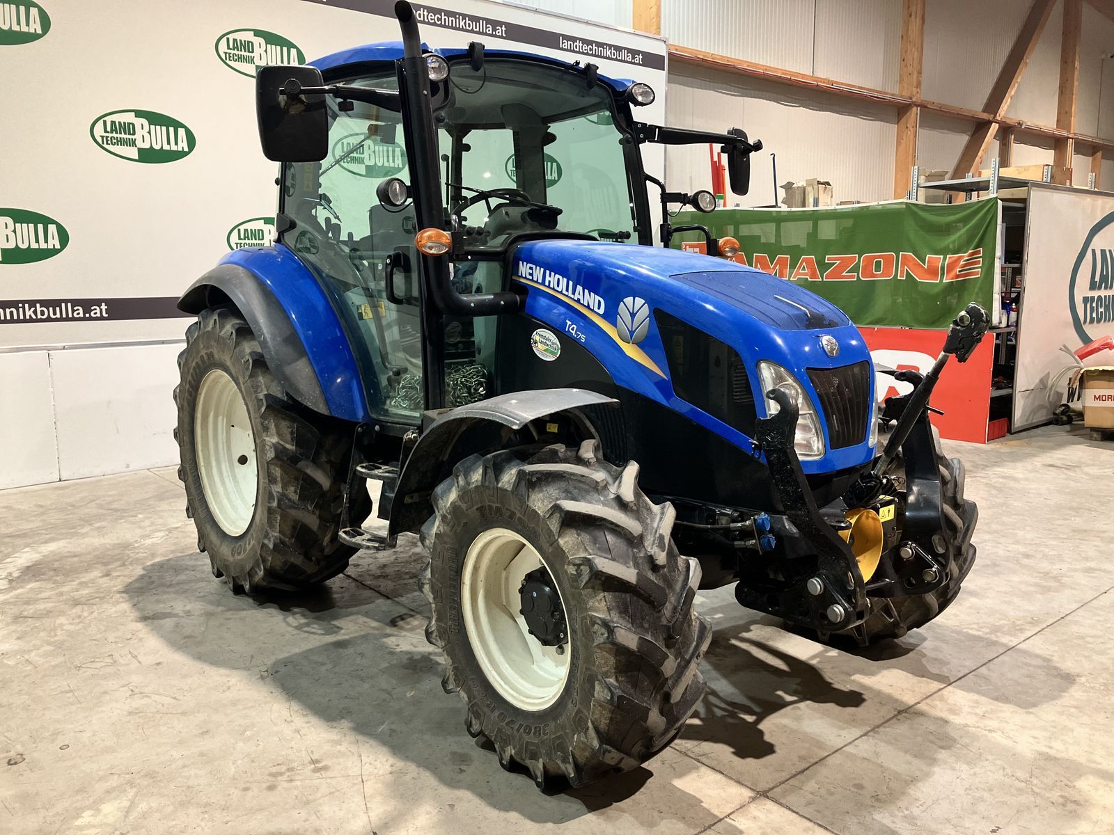 New Holland T4.75 2