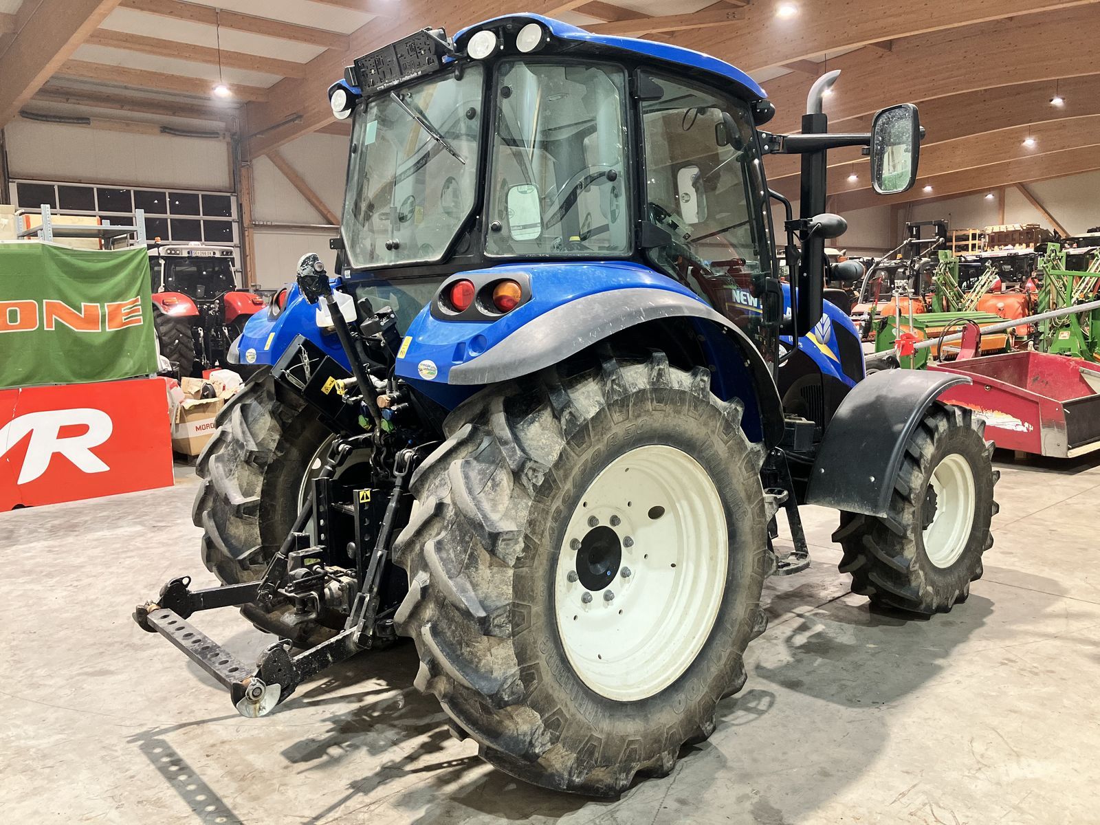 New Holland T4.75 3