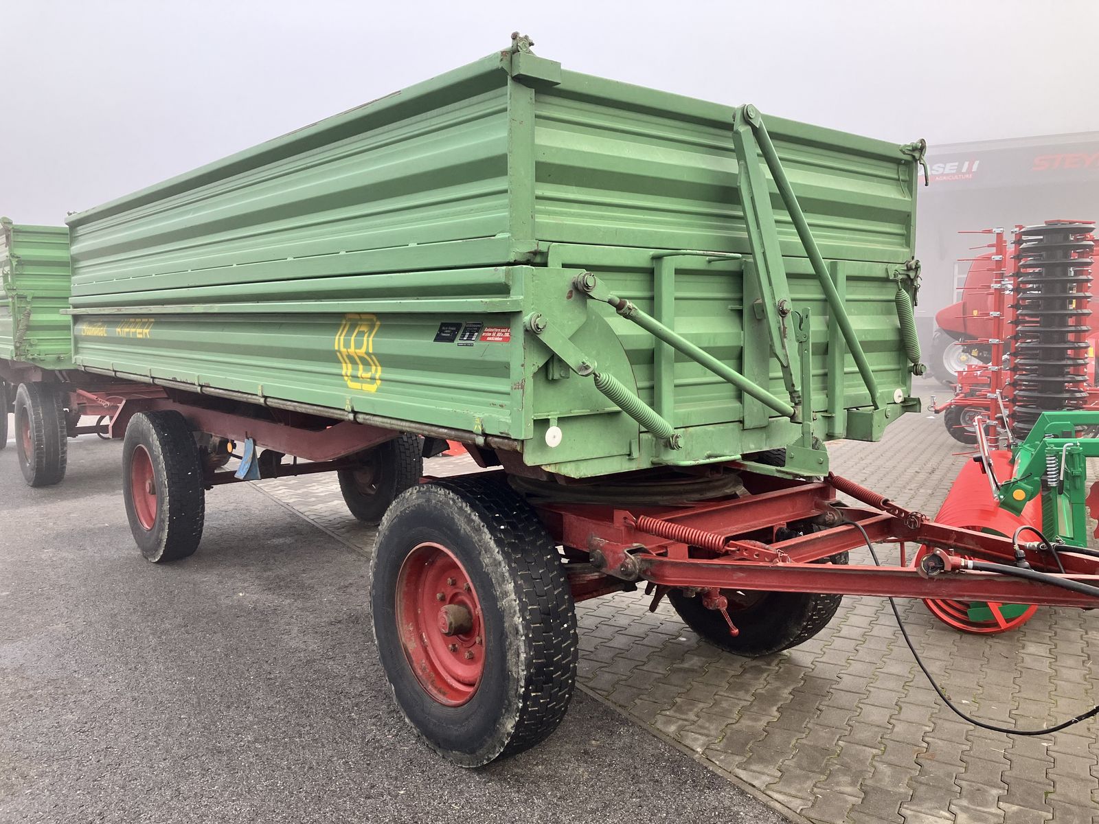 Brantner 15 Tonner, 2 Achs, 2 Seiten Kipper 1