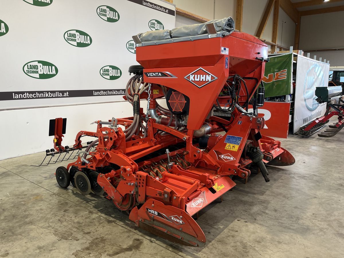 Kuhn HRB 302 mit Venta 330-24 2