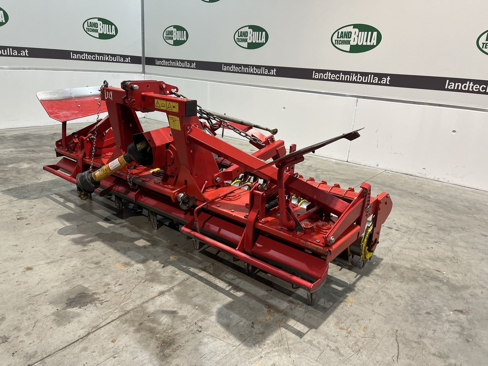 Lely 300-35 mit Zahnpackerwalze 1