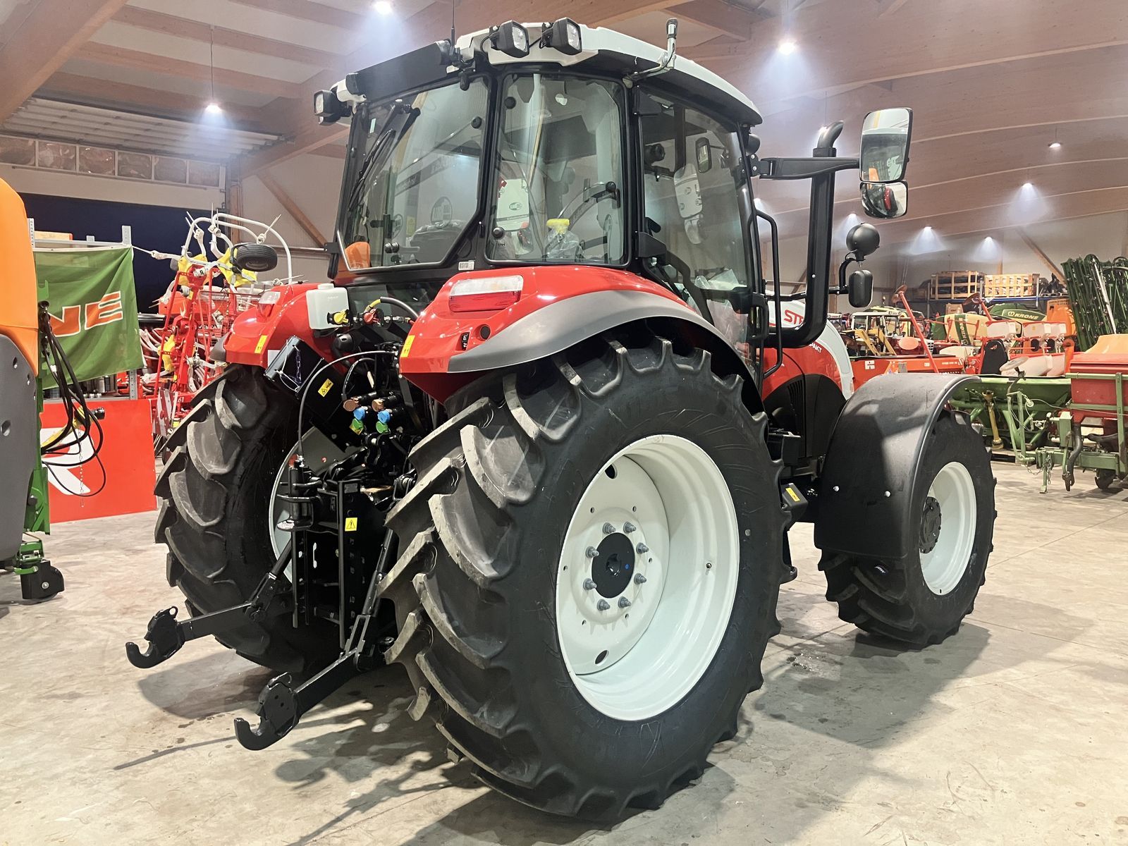 Steyr 4110 Kompakt (Stage V) 3