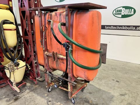 Hardi Frontbehälter zu Feldspritze