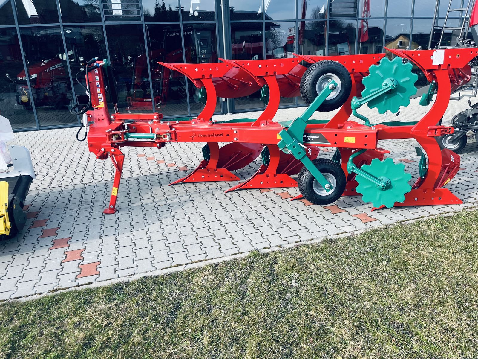 Kverneland 150S  4 scharig 2