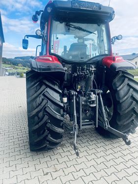 Valtra A 105