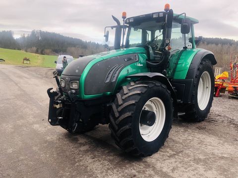 <strong>Valtra T 182 Direct</strong><br />
