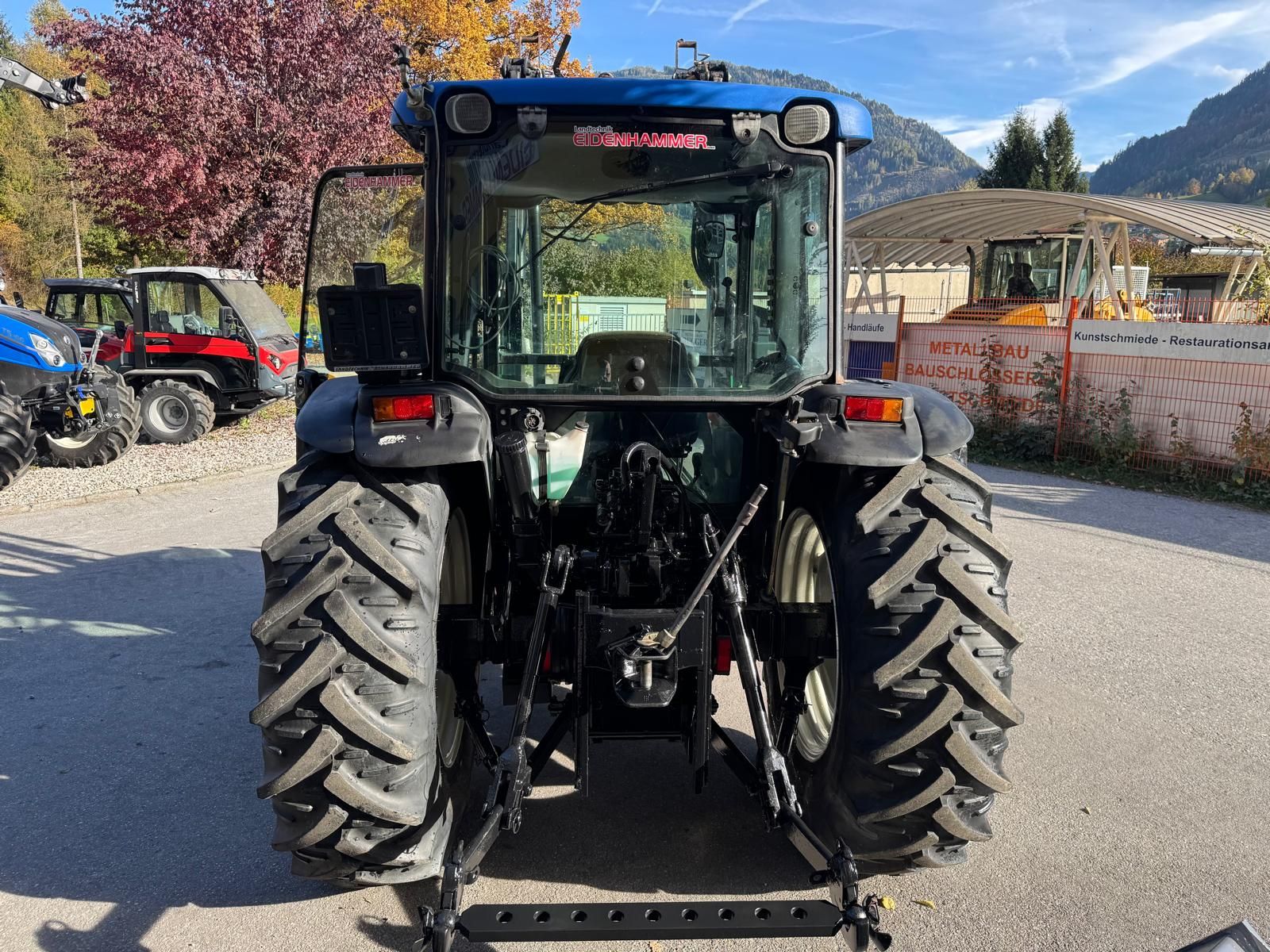 New Holland TN-D 75 A DeLuxe 2