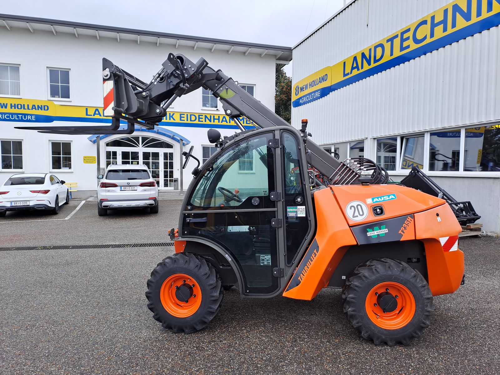 Ausa  Teleskoplader Ausa T235H 3