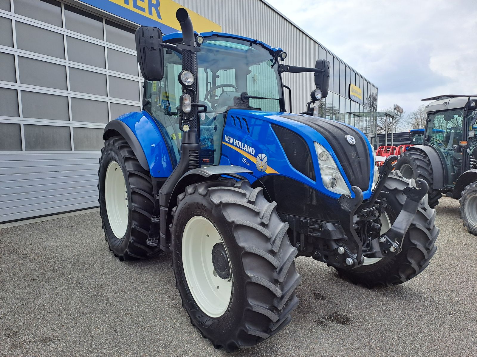 New Holland T5.100 Electro Command 3
