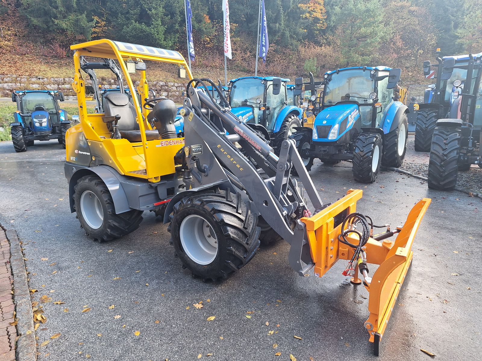 Eurotrac W12 F 3
