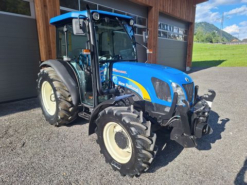 New Holland T4050 DeLuxe & Supersteer