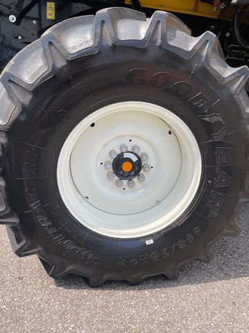 New Holland CR8.80 Revelation