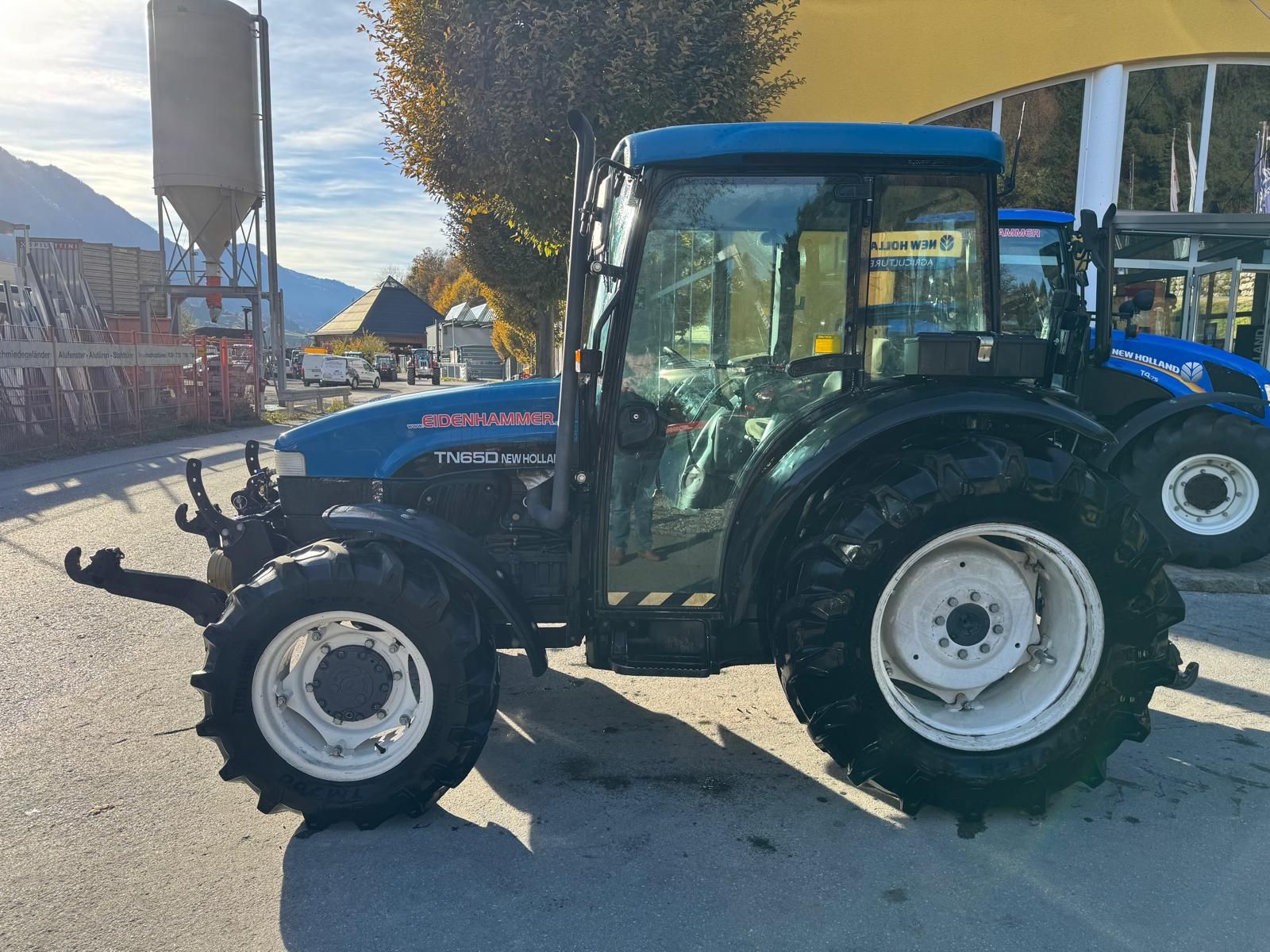 New Holland TN65DA 2