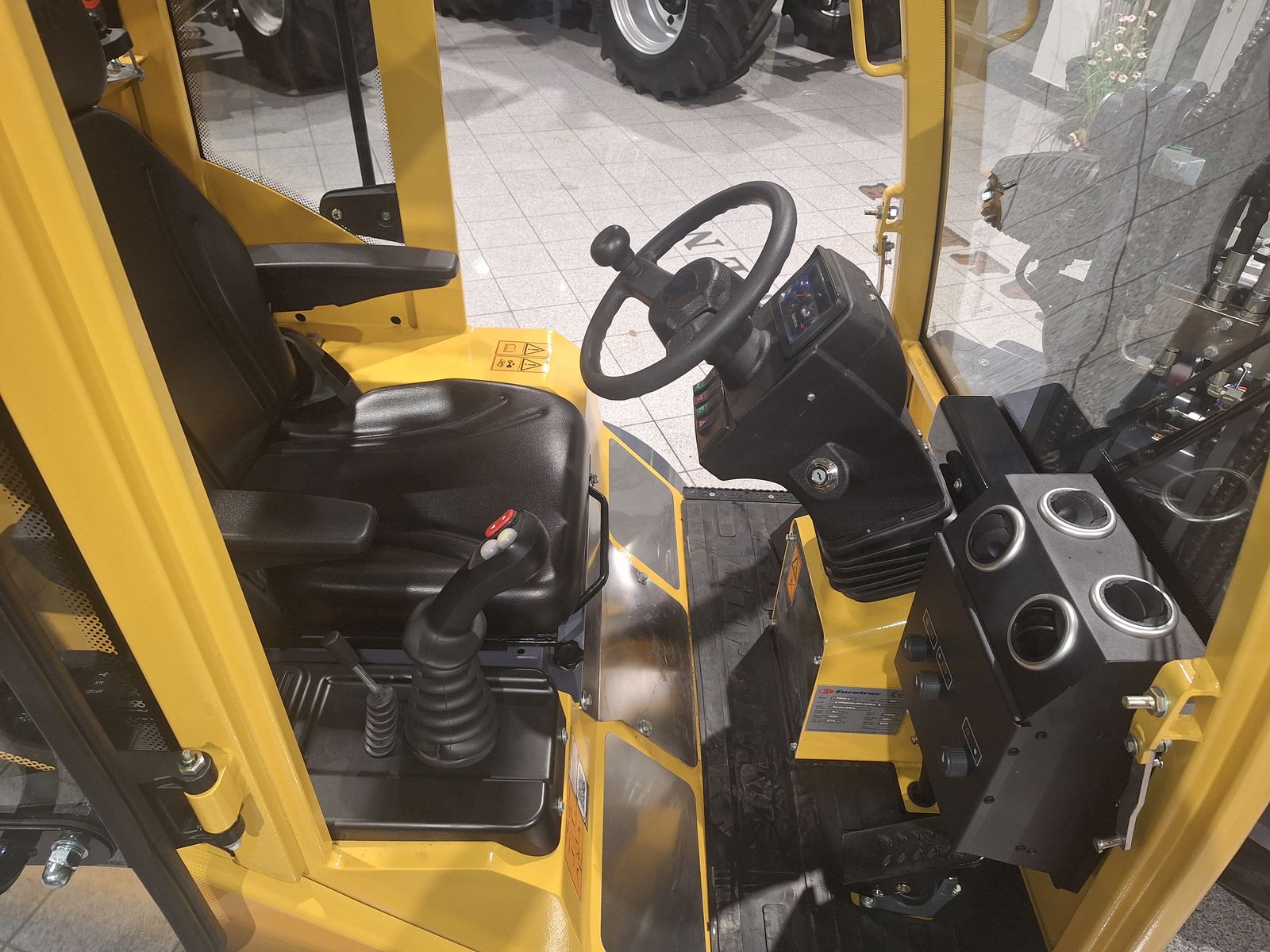 Eurotrac W12S 2