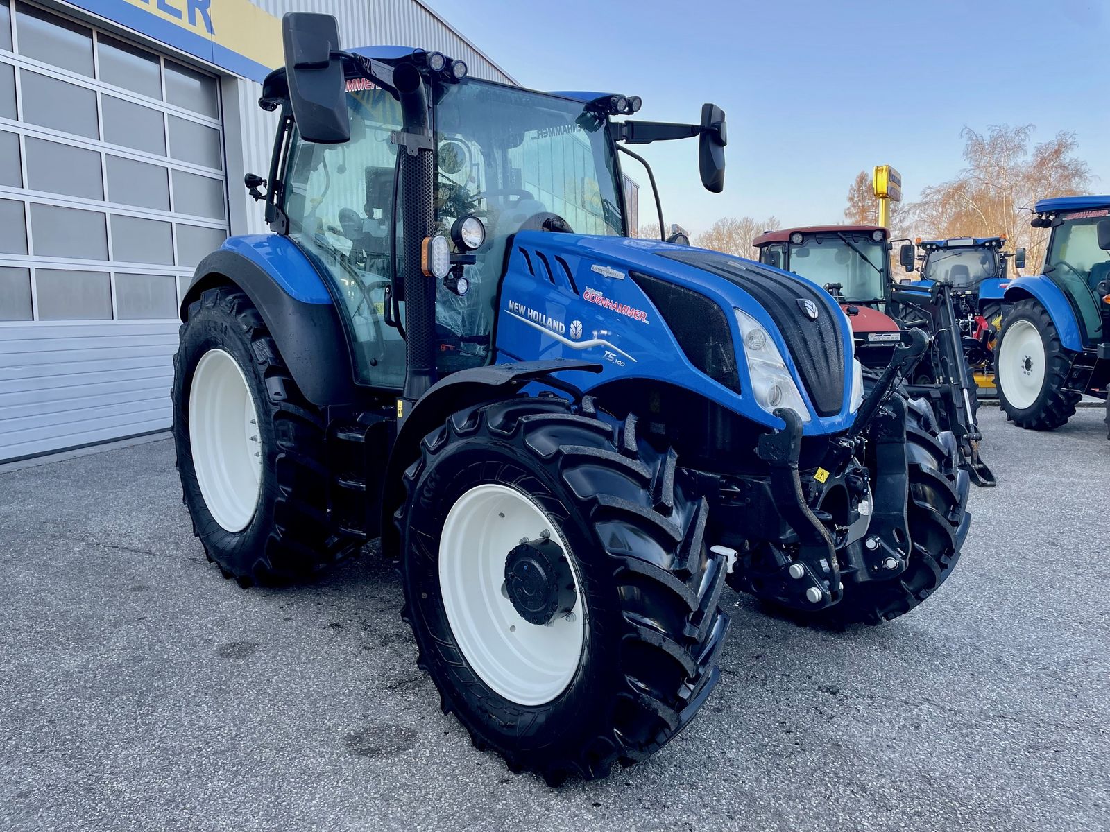 New Holland T5.140 Auto Command (Stage V) 2