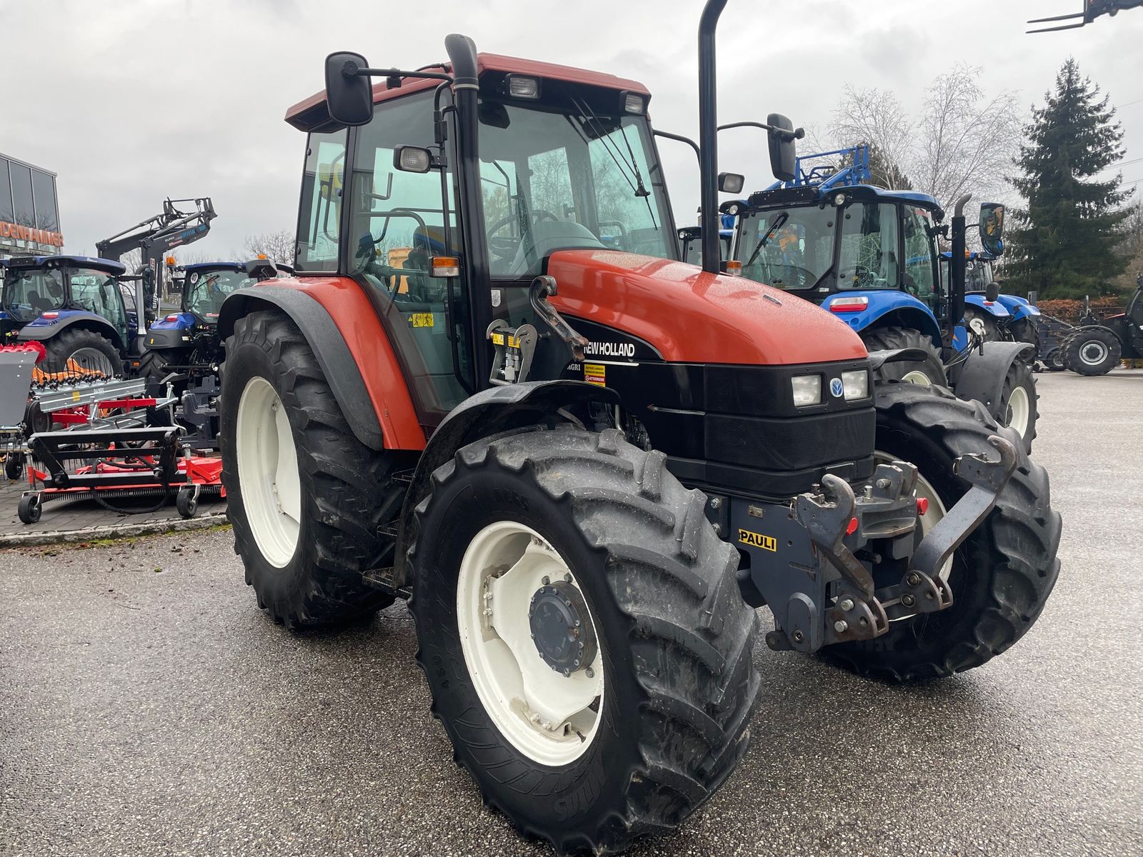 New Holland TS110 2