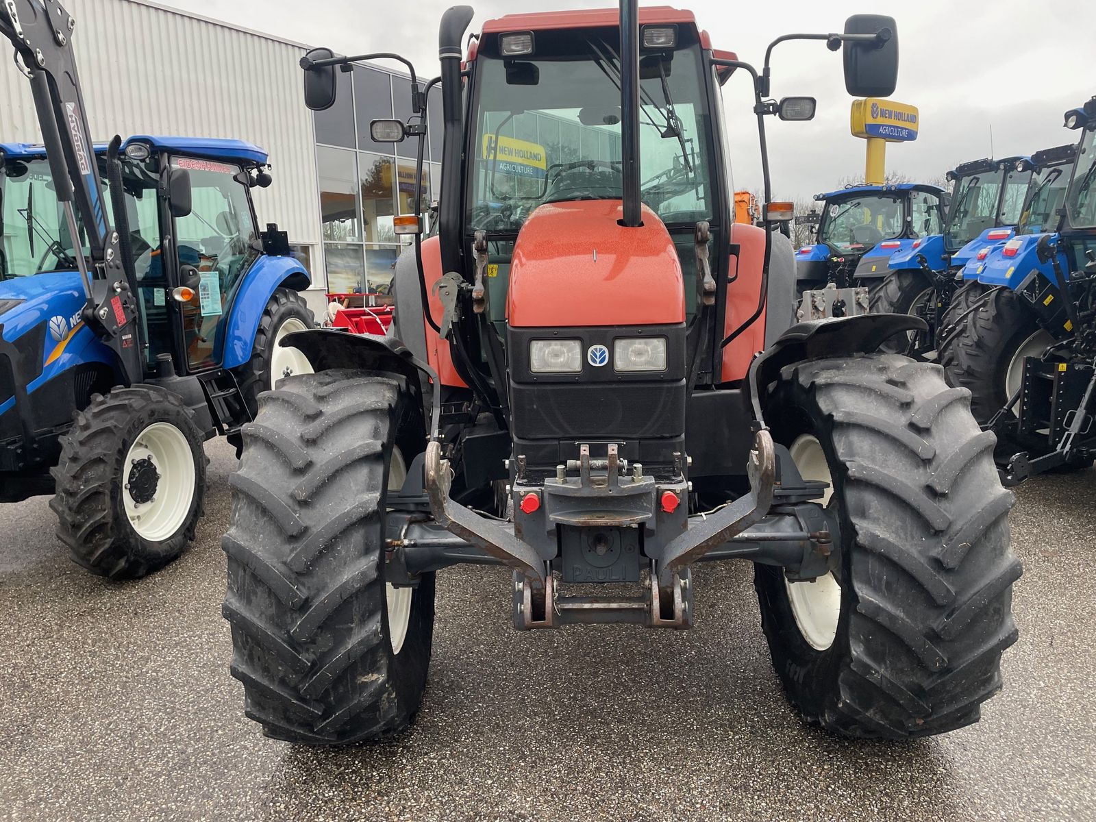 New Holland TS110 3