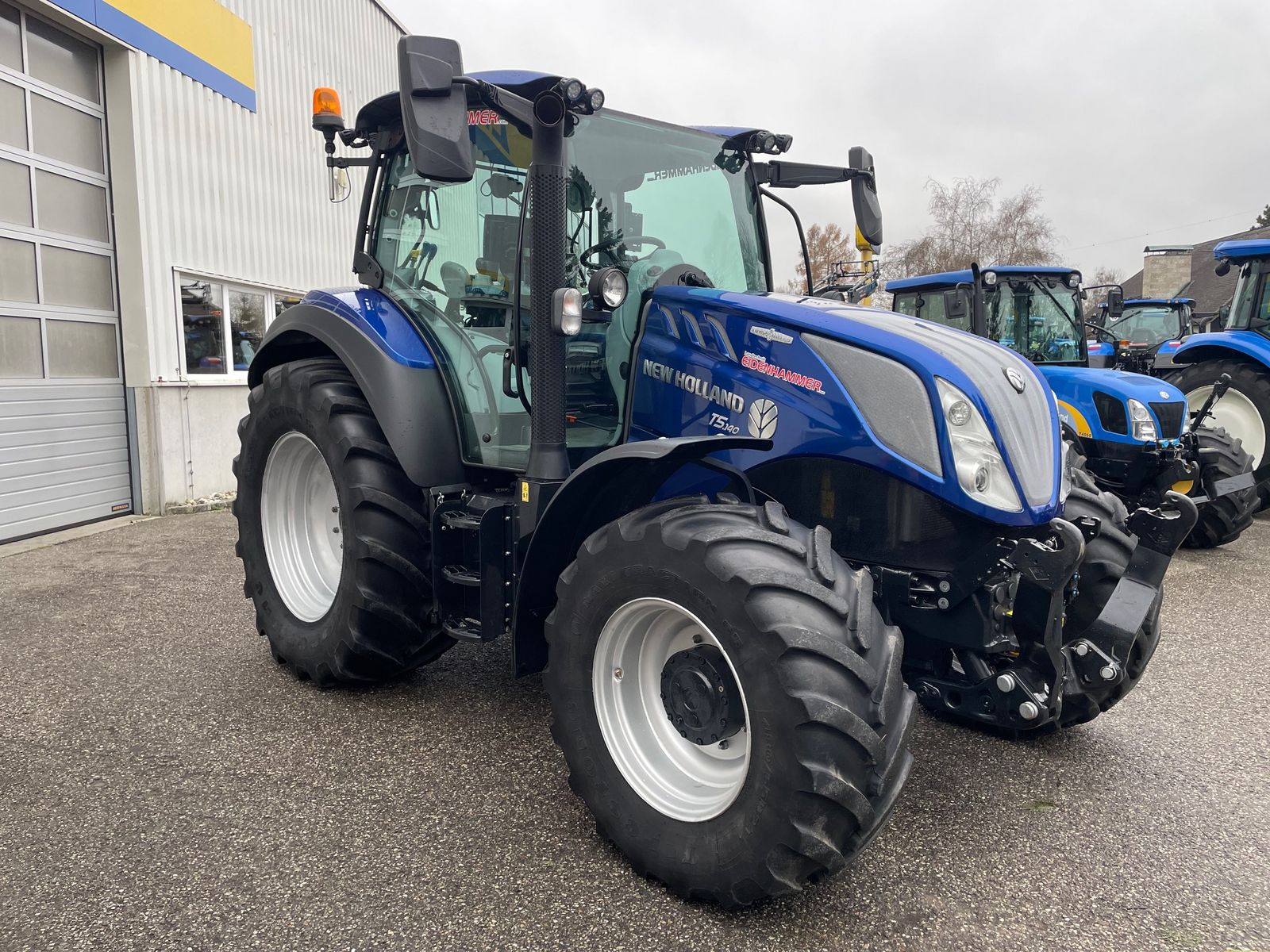 New Holland T5.110 Auto Command (Stage V) 2