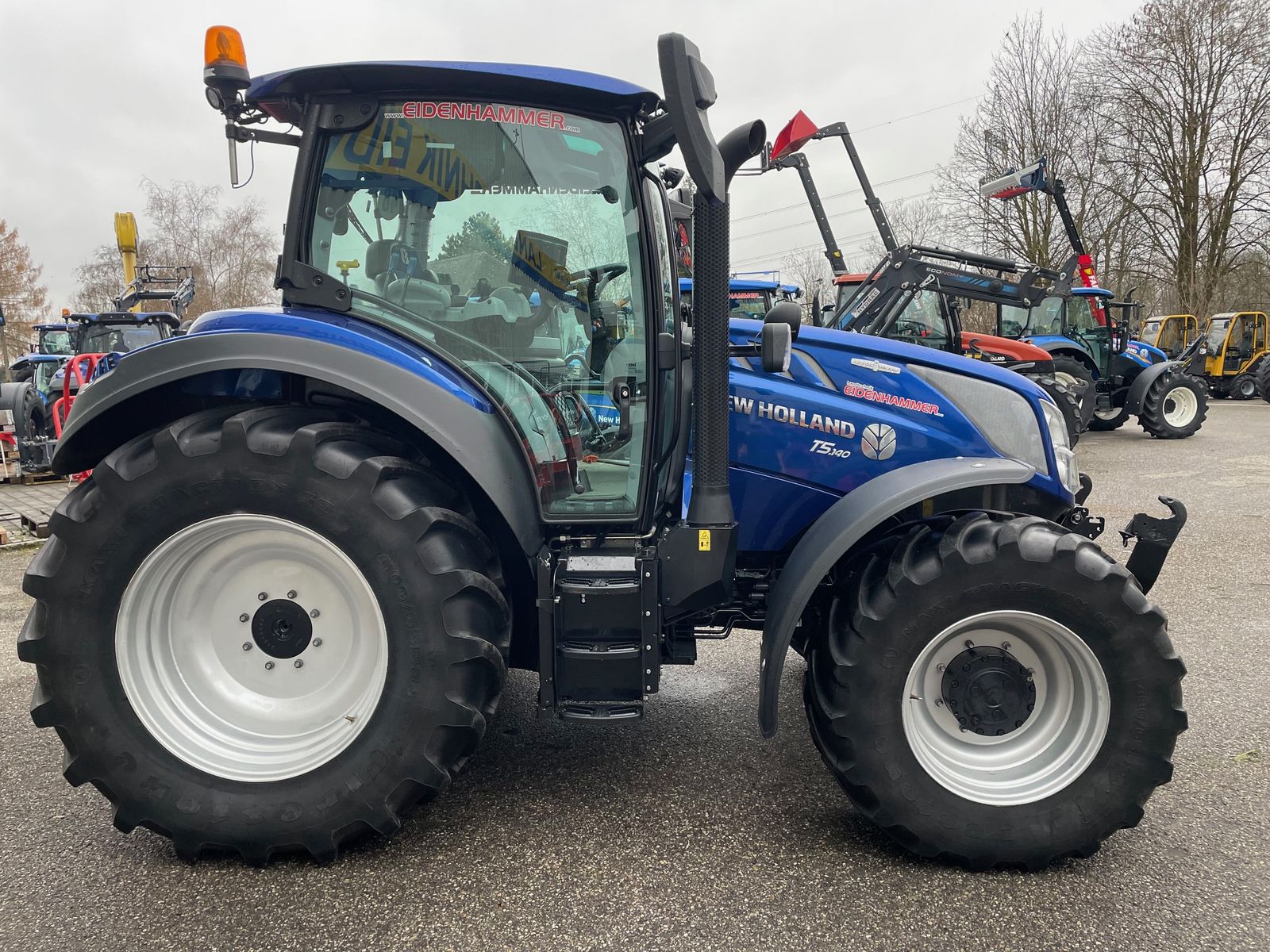 New Holland T5.110 Auto Command (Stage V) 3