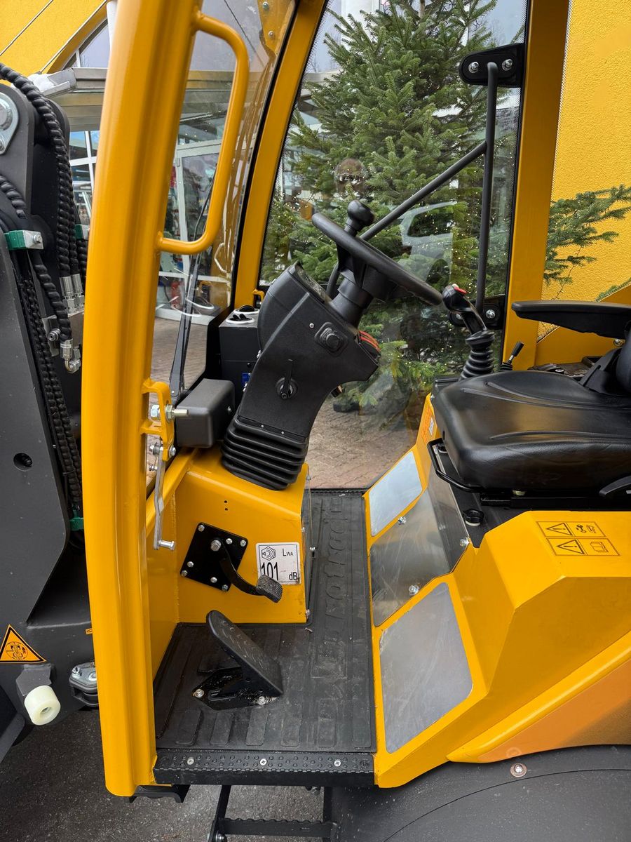 Eurotrac W 12 S 3