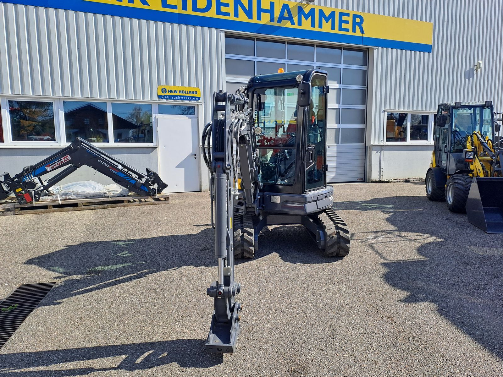 Eurotrac  HE26SR 2